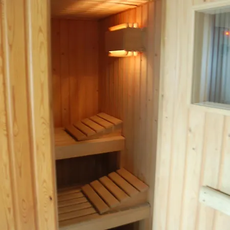 Bed & Breakfast Bloemenweelde Kortrijk