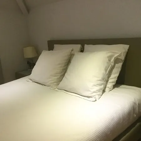 Bloemenweelde Bed & Breakfast 2*